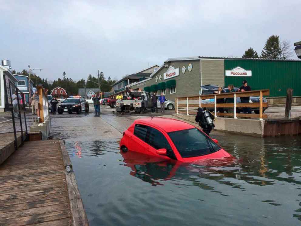 Condutora caiu em lago após seguir instruções do GPS