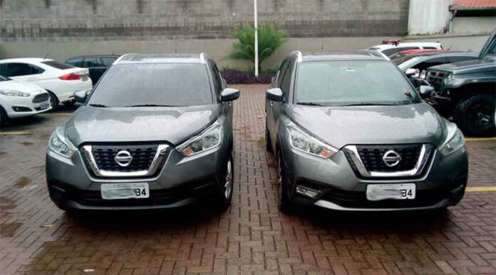 trocar a placa de carro clonado