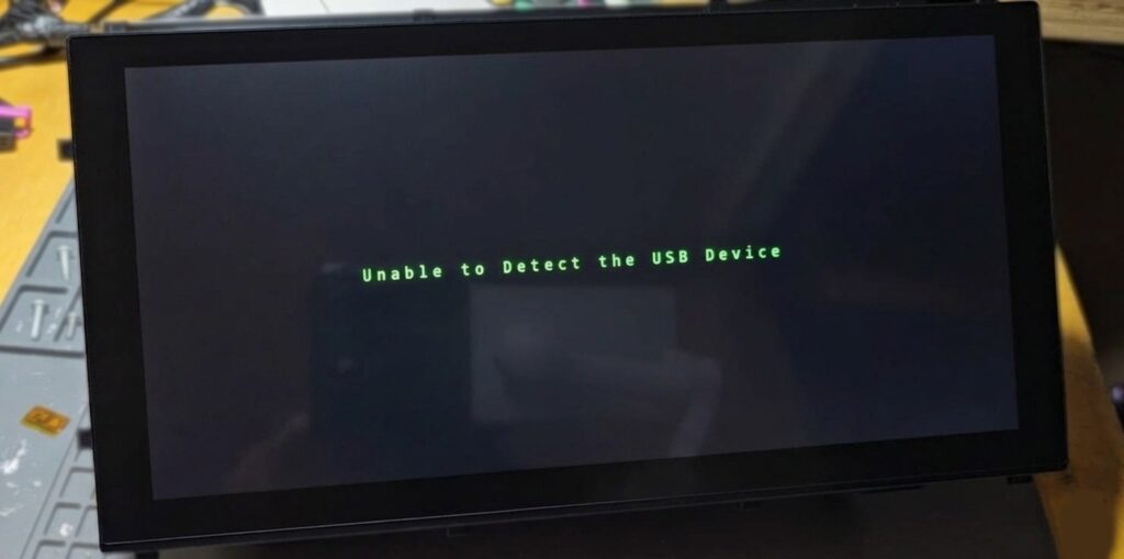 Tela da central multimídia VW Play exibindo o erro Unable to Detect the USB Device