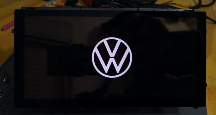 O que fazer quando a central multimidia trava