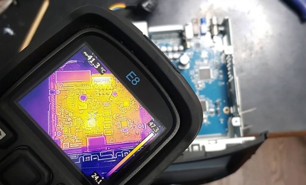 Assistência técnica especializada em central multimídia VW Play e Ford Sync 3 Reiaudio